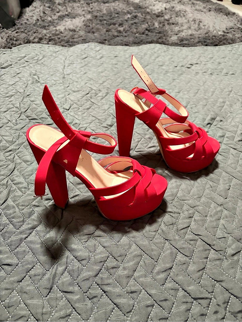 De Blossom Red Platform Strappy Heels Y2K Chunky High Heels Size 6.5